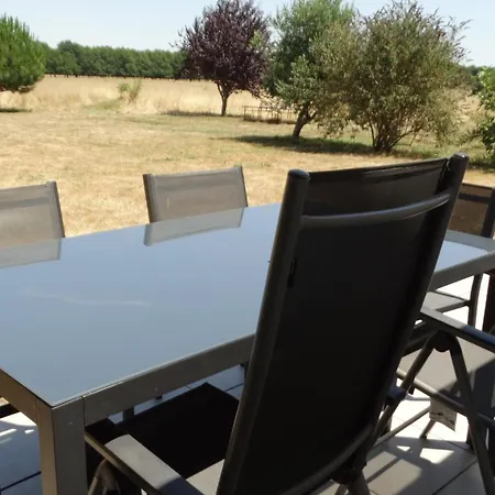 La Petite Grange Climatisé Plain-pied 3 5 Personnes 2 Toilettes, Parking, Wifi, Piscine D'été Chauffée à Partager, Animaux Acceptés En Pleine Nature Casa de Férias *