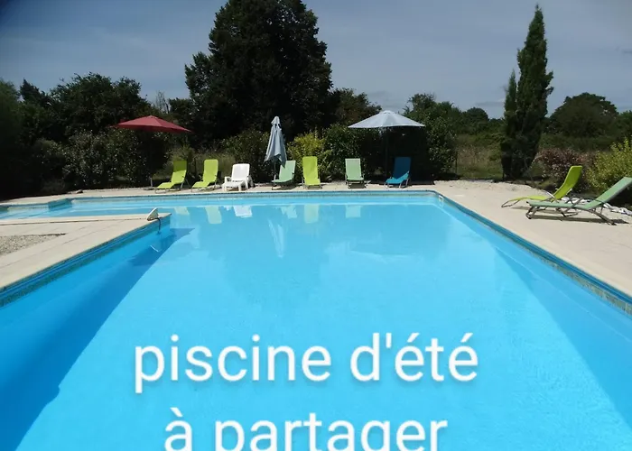 La Petite Grange Climatisé Plain-pied 3 5 Personnes 2 Toilettes, Parking, Wifi, Piscine D'été Chauffée à Partager, Animaux Acceptés En Pleine Nature *