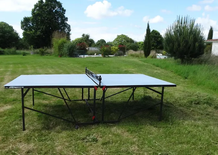 La Petite Grange Climatisé Plain-pied 3 5 Personnes 2 Toilettes, Parking, Wifi, Piscine D'été Chauffée à Partager, Animaux Acceptés En Pleine Nature Casa de Férias